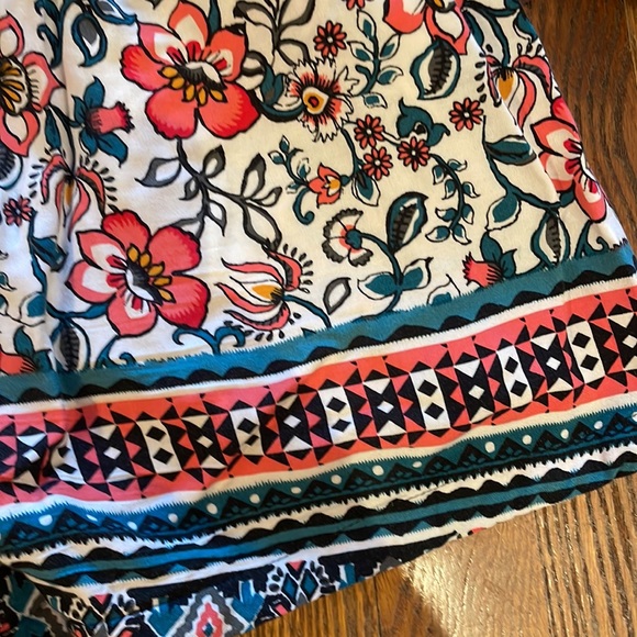 Bundle of 4 soft shorts - Medium - Picture 11 of 15